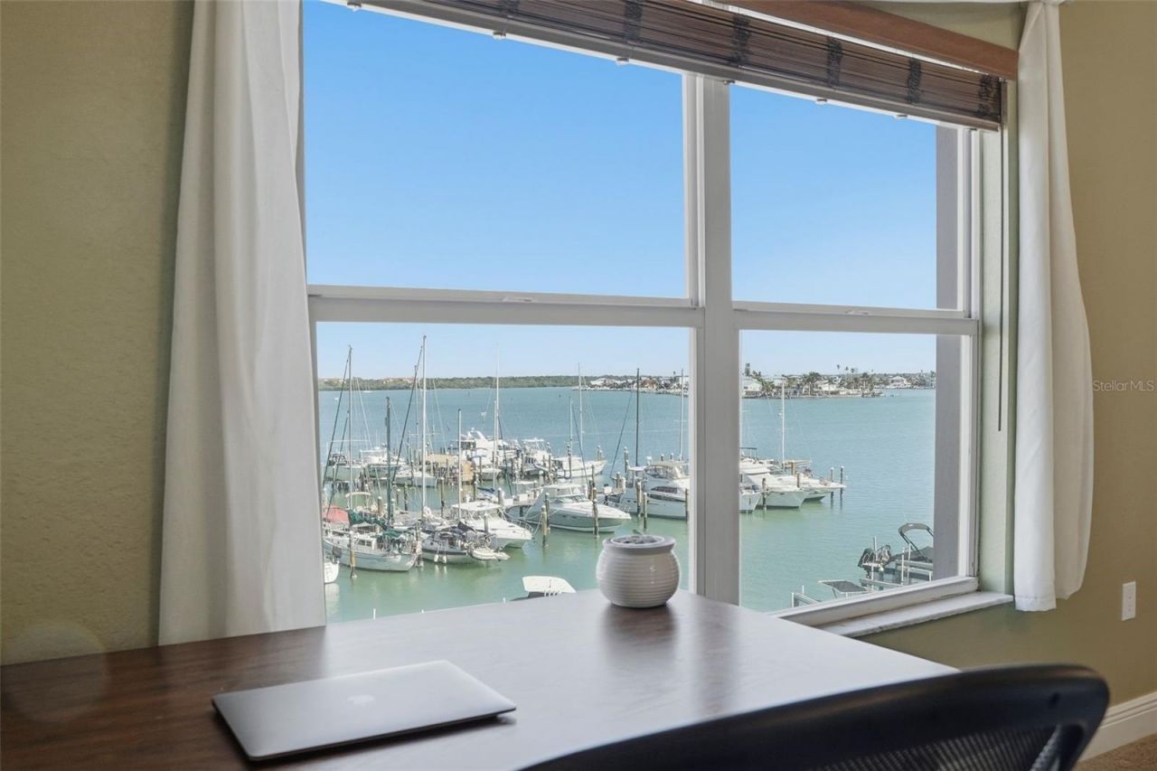 425 150th Avenue, Unit 2404, Madeira Beach, FL 33708 Photo