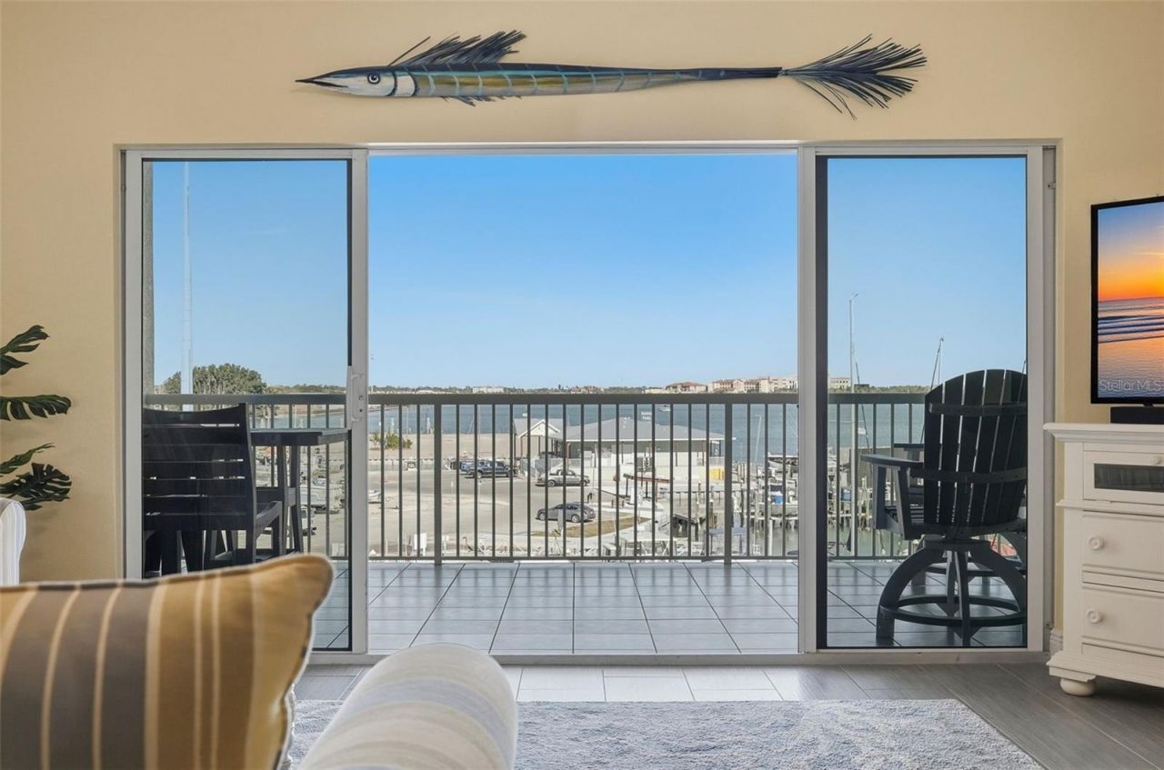 425 150th Avenue, Unit 2404, Madeira Beach, FL 33708 Photo