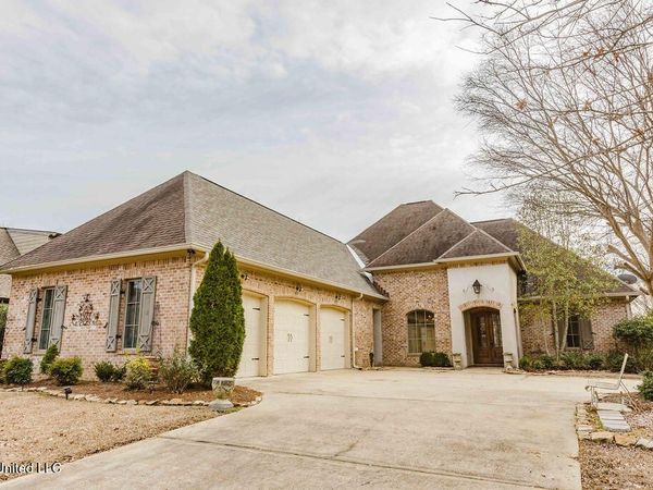 105 Bristol Drive, Madison, MS 39110