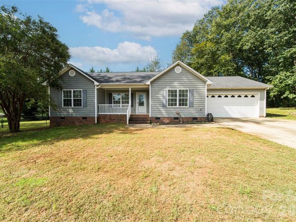 119 Bluff Court, Statesville, NC 28625