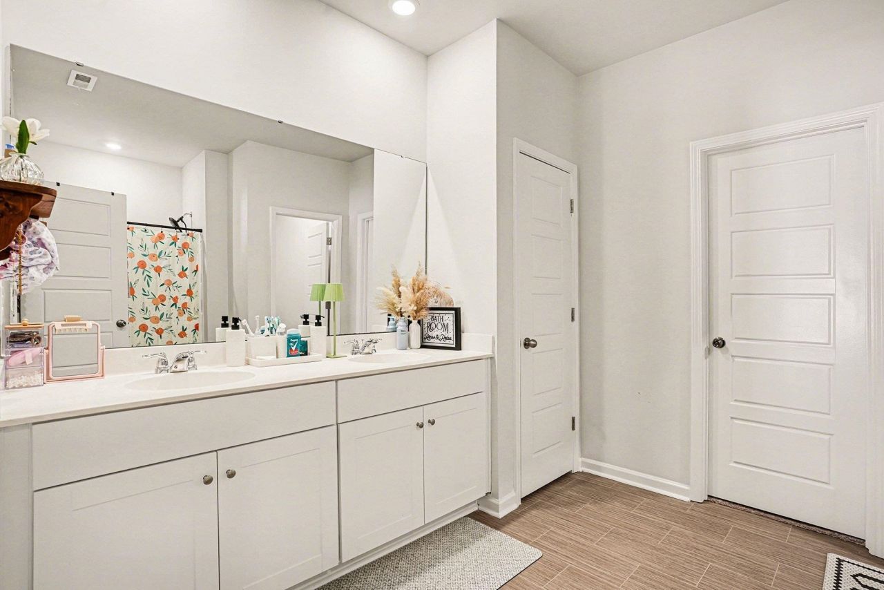 186 Saddle St Photo 18