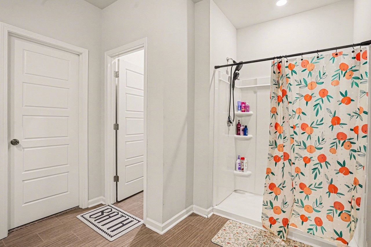 186 Saddle St Photo 19