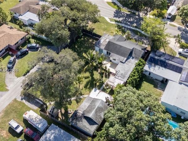 947 NE 149 #1 , Unit 1, North Miami, FL 33960