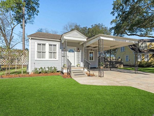 1827 Pericles St, Baton Rouge, LA 70808