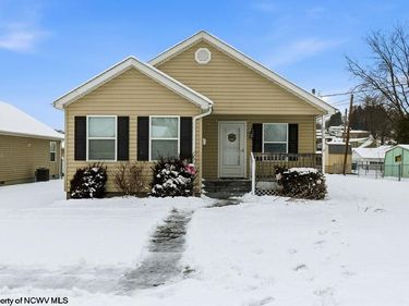 210 Summit Street, Bridgeport, WV 26330