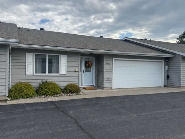1304D Mcnally Drive, Winona, MN 55987