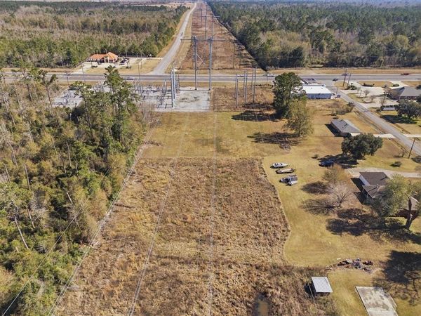 Gateway Drive, Lake Charles, LA 70611