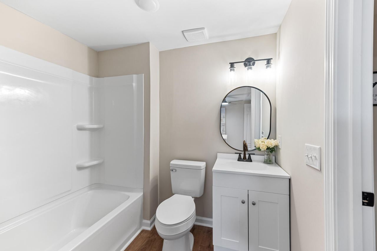 1978 Beech Avenue Photo 12