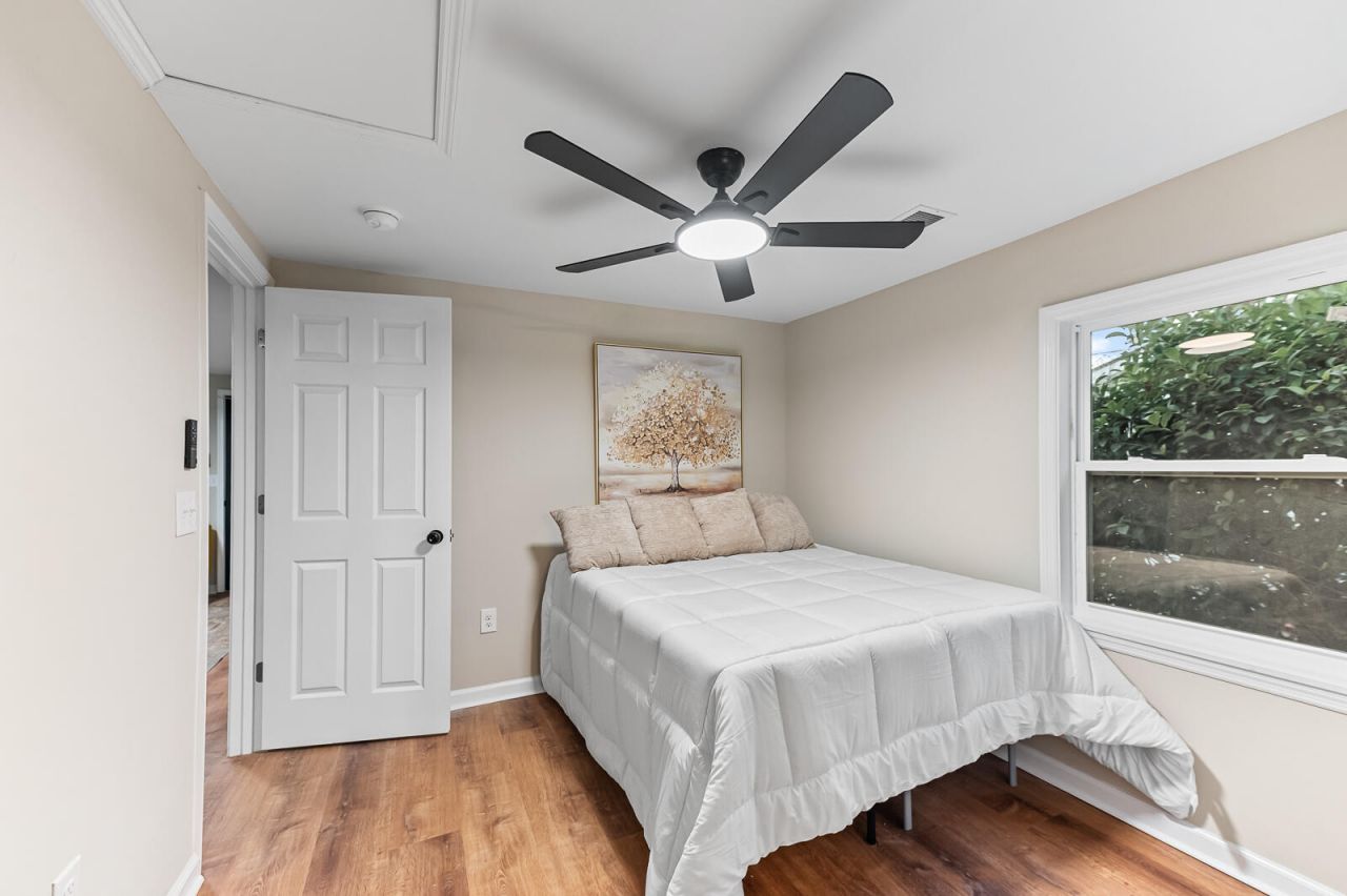 1978 Beech Avenue Photo 13