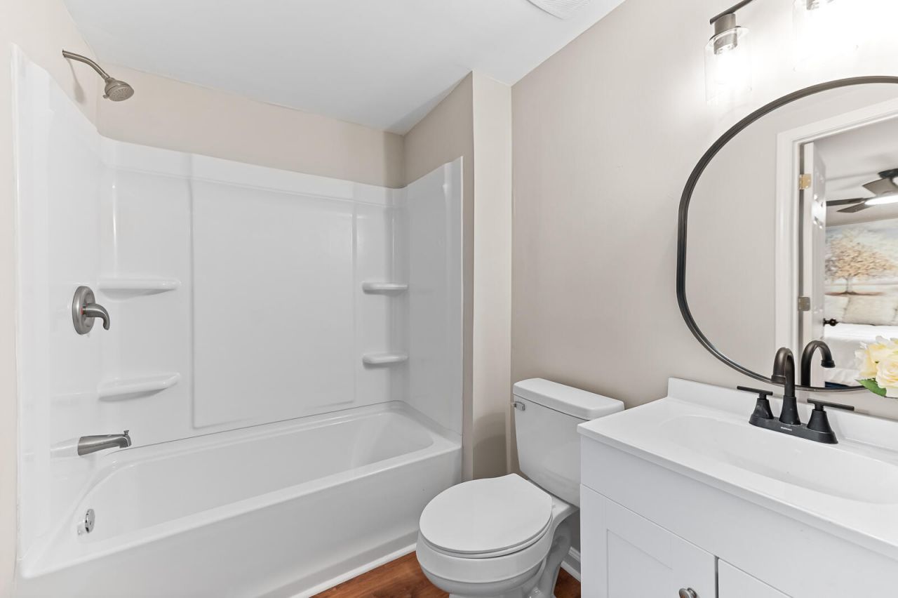 1978 Beech Avenue Photo 15