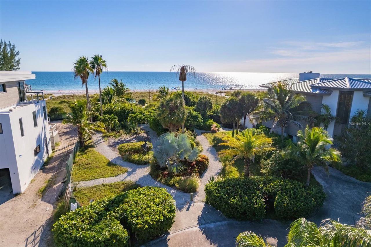 102 Sunset Lane, Holmes Beach, FL 34217 Photo