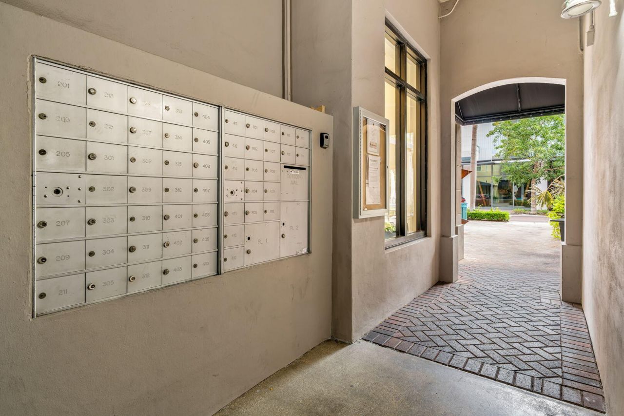 200 NE 2nd Avenue, Unit 314, Delray Beach, FL 33444 Photo