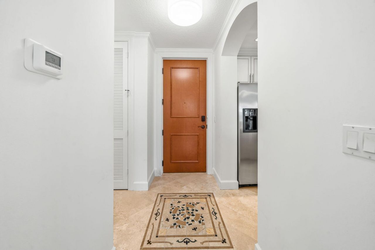 200 NE 2nd Avenue, Unit 314, Delray Beach, FL 33444 Photo