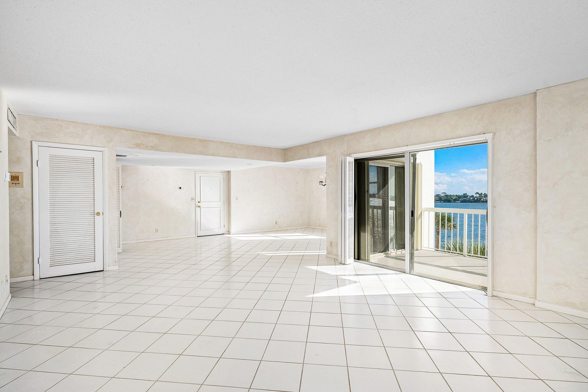 2600 N Flagler Drive, Unit 407, West Palm Beach, FL 33407 Photo