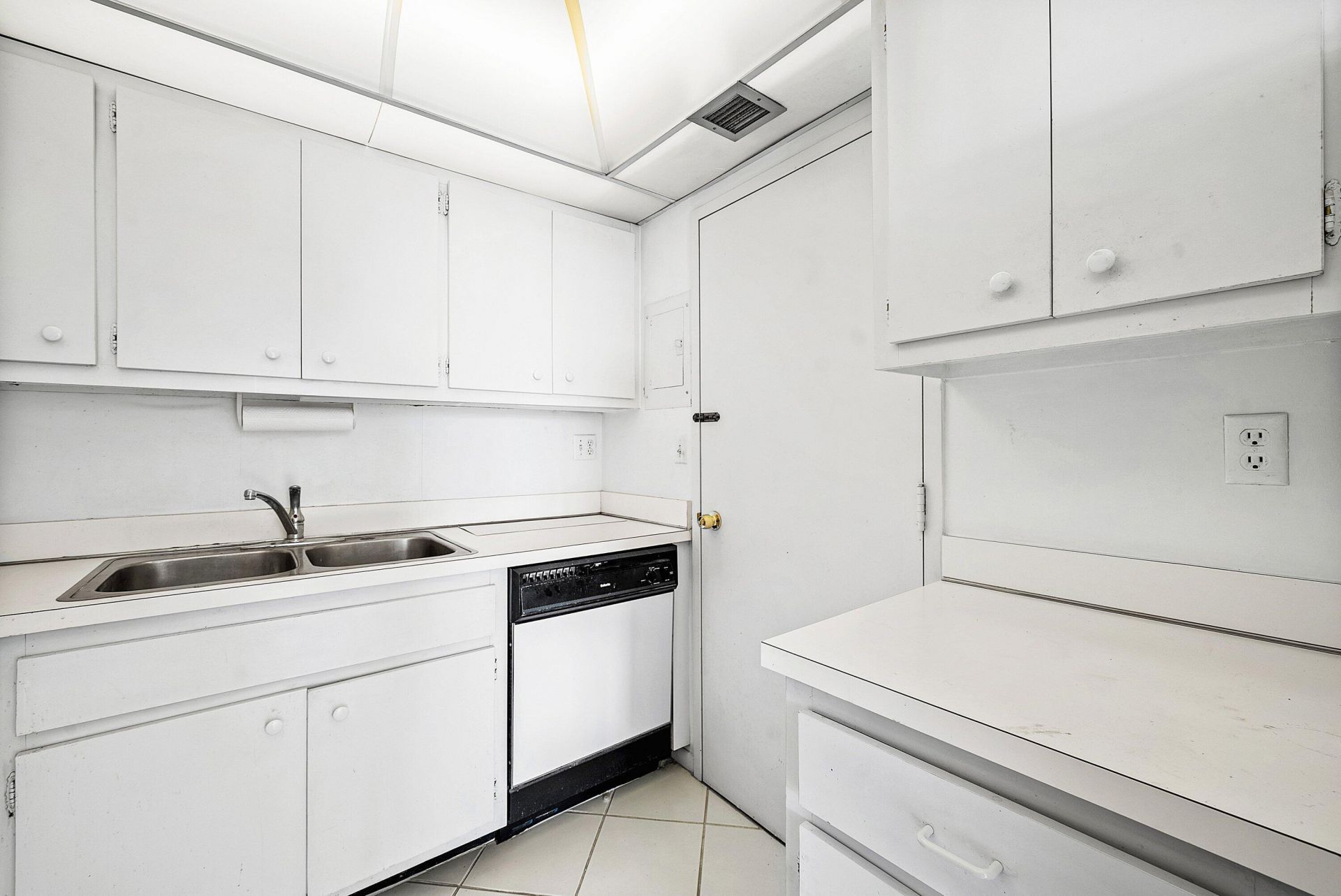 2600 N Flagler Drive, Unit 407, West Palm Beach, FL 33407 Photo