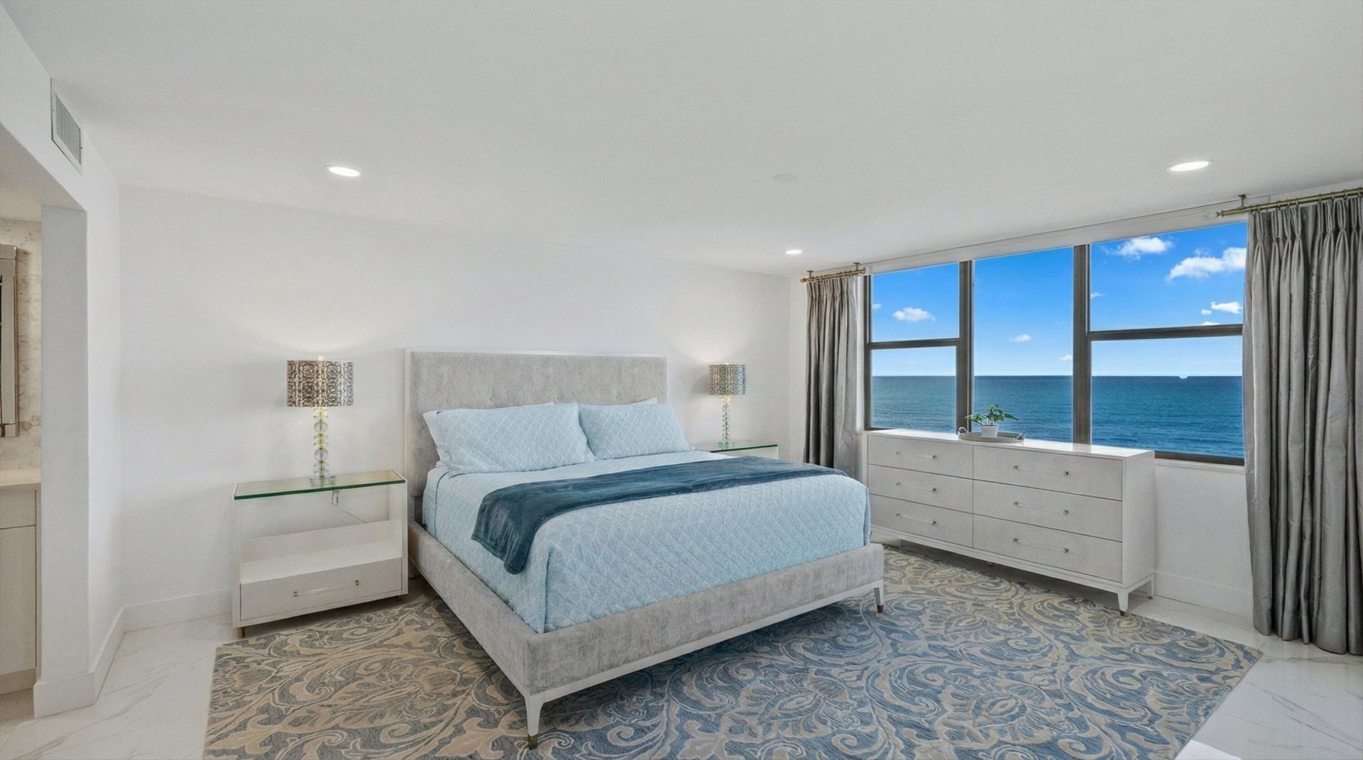 900 Ocean Drive, Unit 504, Juno Beach, FL 33408 Photo