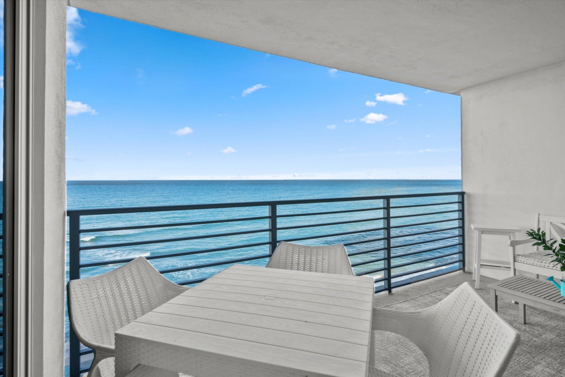 900 Ocean Drive, Unit 504, Juno Beach, FL 33408 Photo