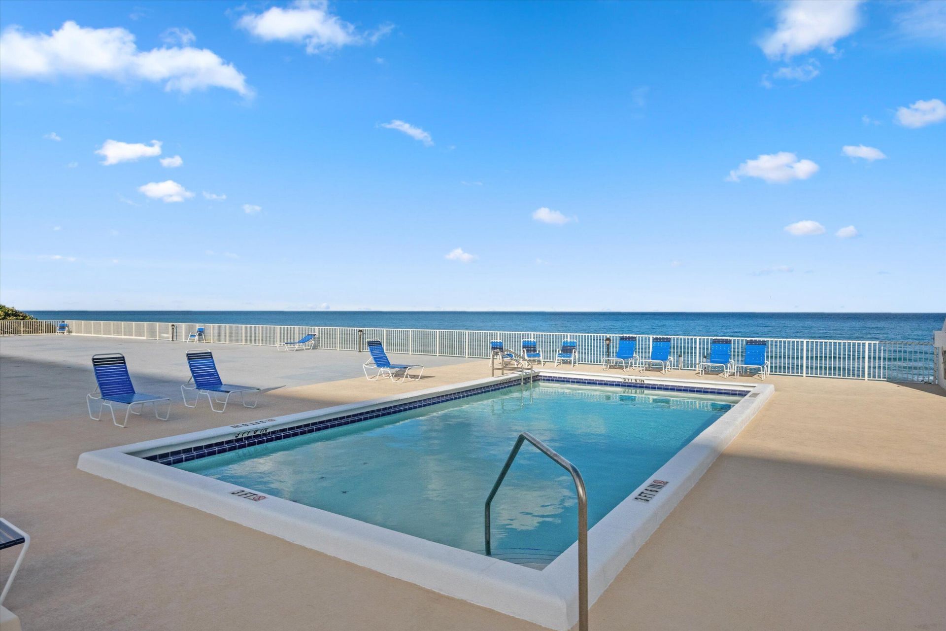 900 Ocean Drive, Unit 504, Juno Beach, FL 33408 Photo