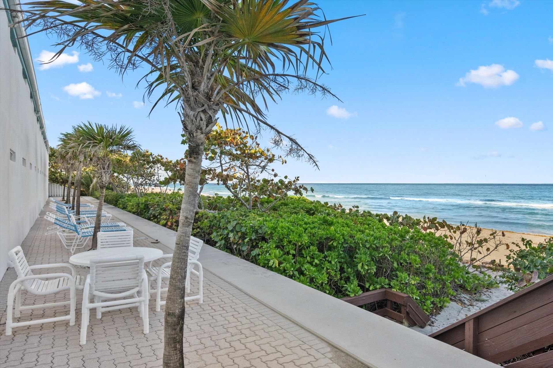 900 Ocean Drive, Unit 504, Juno Beach, FL 33408 Photo