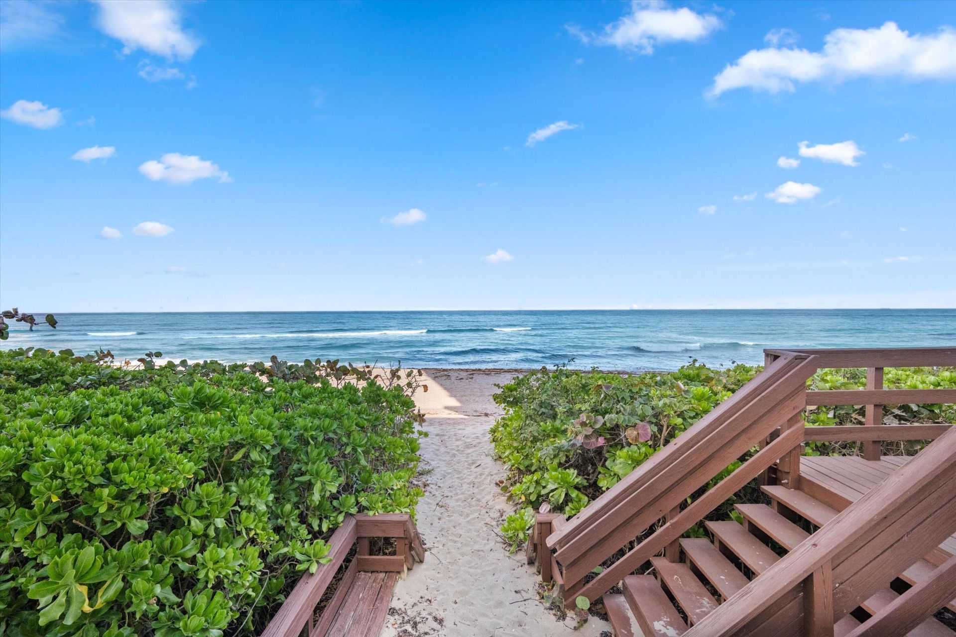 900 Ocean Drive, Unit 504, Juno Beach, FL 33408 Photo