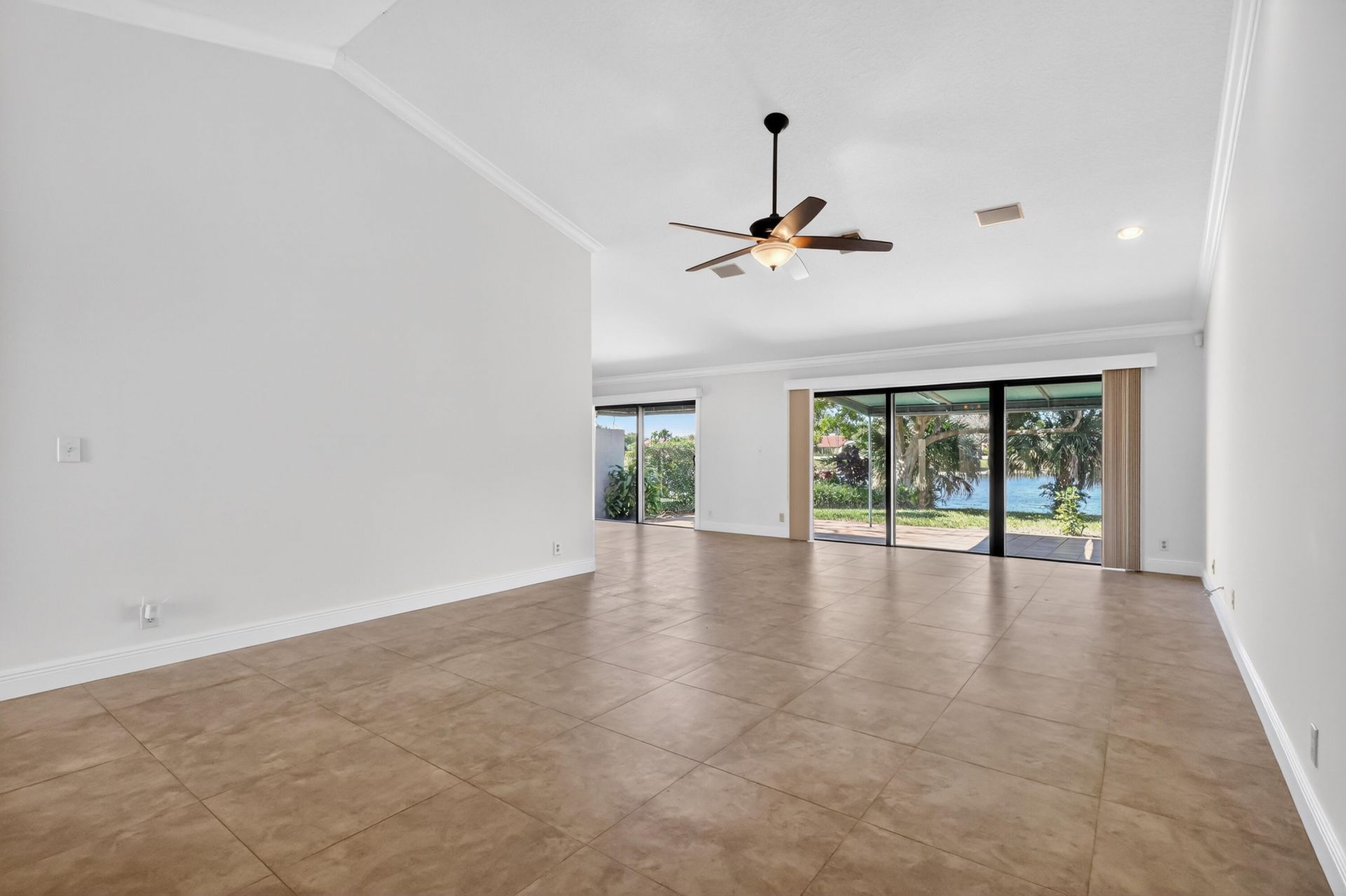 6656 Las Flores Drive, Boca Raton, FL 33433 Photo