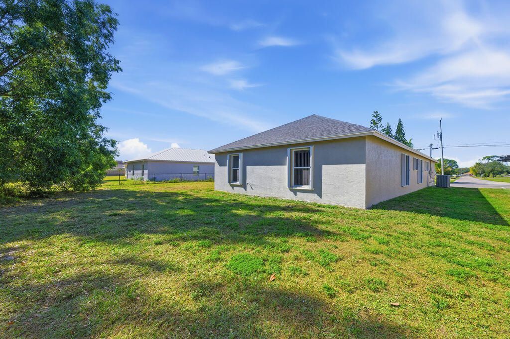 3601 SW Europe Street, Port Saint Lucie, FL 34953 Photo