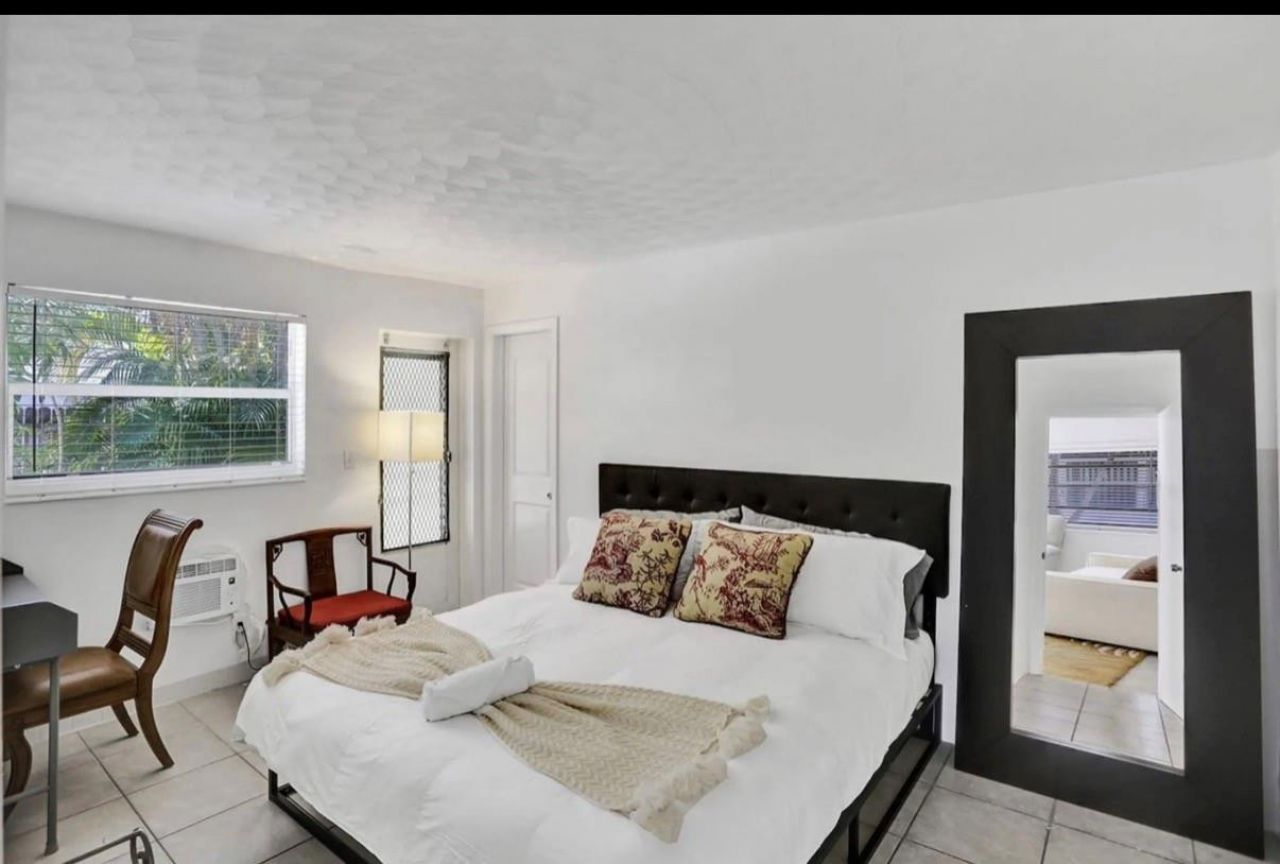 820 NE 16th Avenue, Unit 6, Fort Lauderdale, FL 33304 Photo