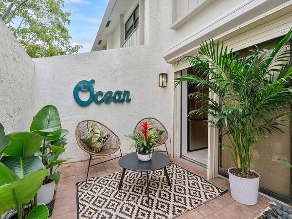 555 NE 7th Ave, Unit 5A, Fort Lauderdale, FL 33301