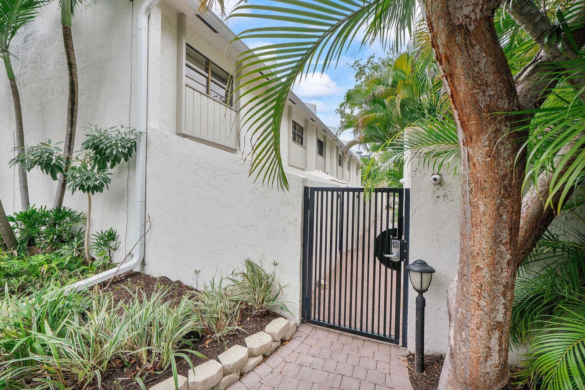 555 NE 7th Avenue, Unit 5A, Fort Lauderdale, FL 33301 Photo