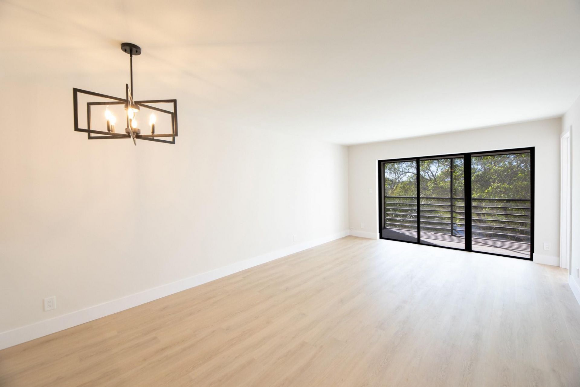 2322 S Cypress Bend Drive, Unit 411, Pompano Beach, FL 33069 Photo