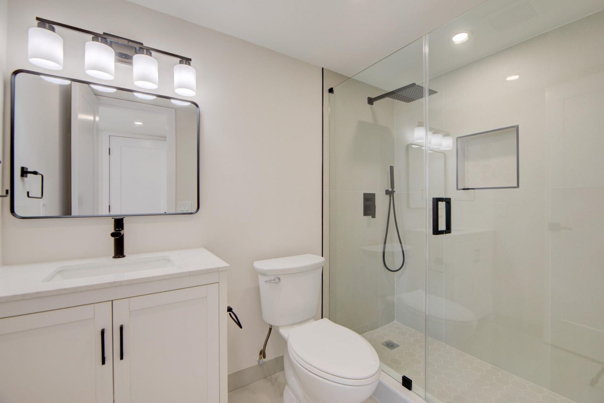 2322 S Cypress Bend Drive, Unit 411, Pompano Beach, FL 33069 Photo