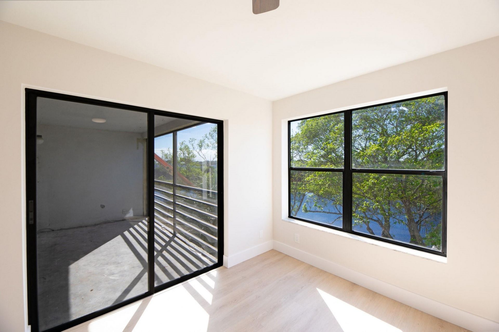 2322 S Cypress Bend Drive, Unit 411, Pompano Beach, FL 33069 Photo