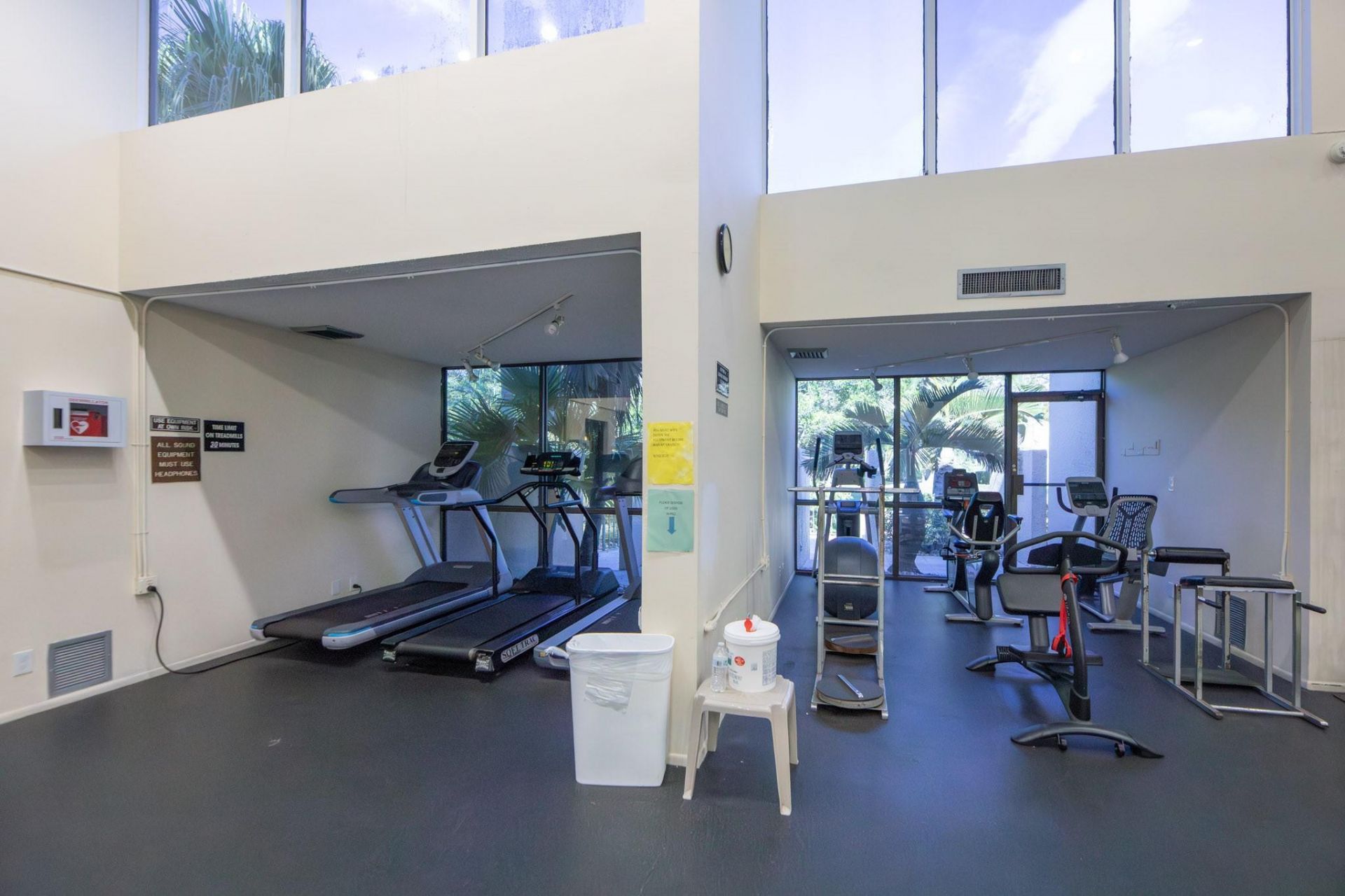 2322 S Cypress Bend Drive, Unit 411, Pompano Beach, FL 33069 Photo