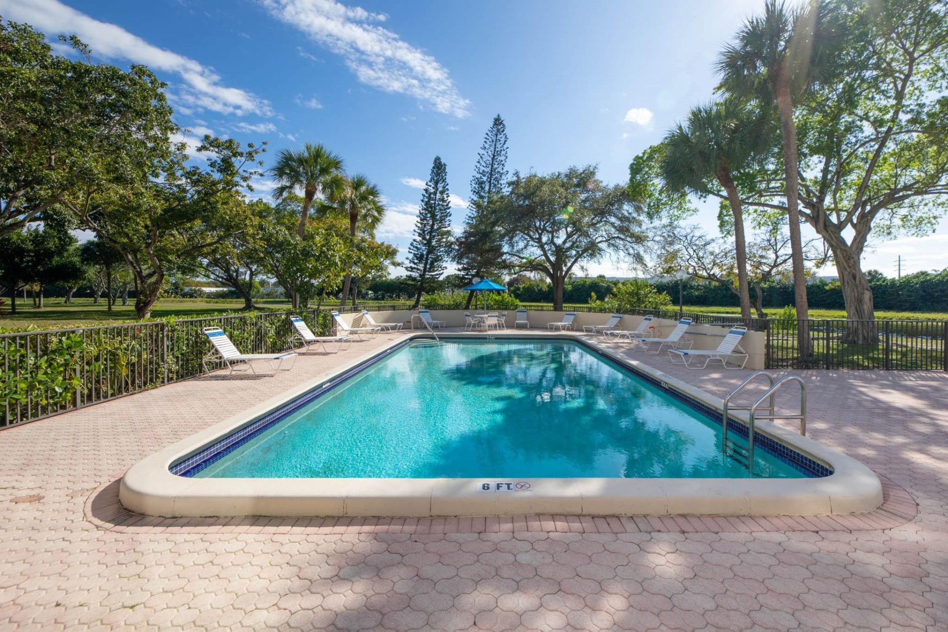 2322 S Cypress Bend Drive, Unit 411, Pompano Beach, FL 33069 Photo