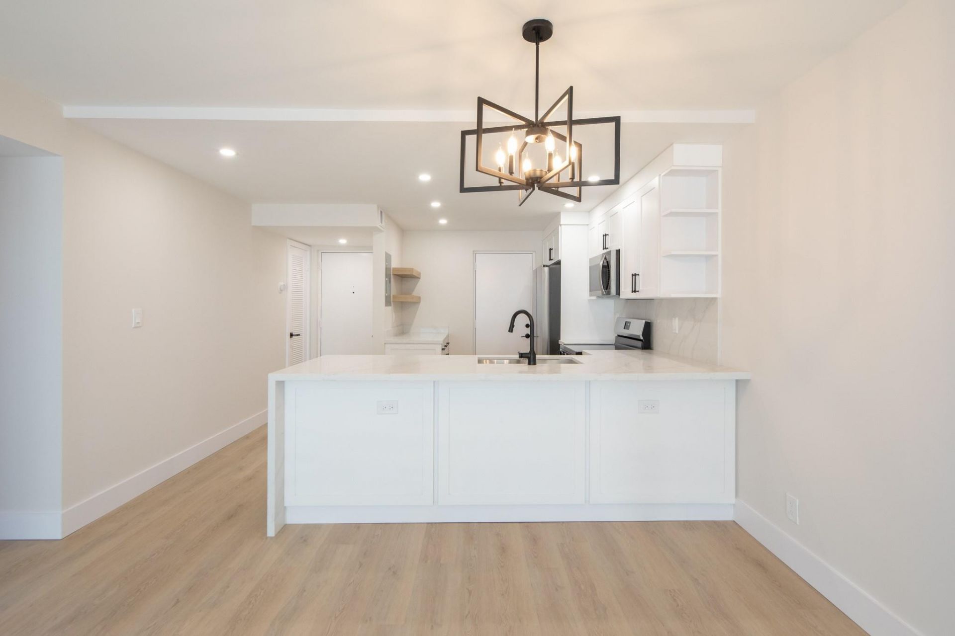 2322 S Cypress Bend Drive, Unit 411, Pompano Beach, FL 33069 Photo