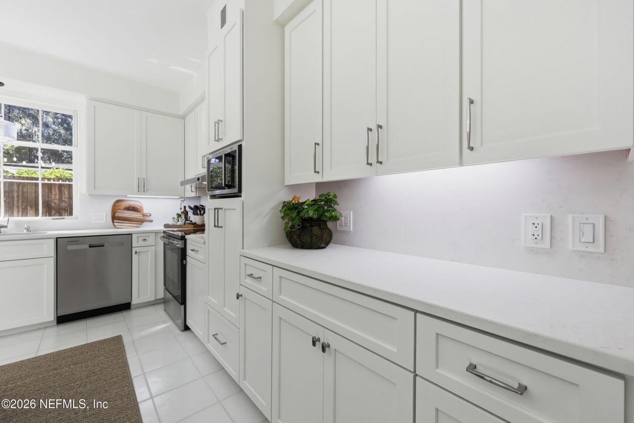 4706 Ivanhoe Road, Jacksonville, FL 32210 Photo