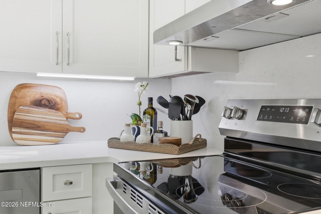 4706 Ivanhoe Road, Jacksonville, FL 32210 Photo