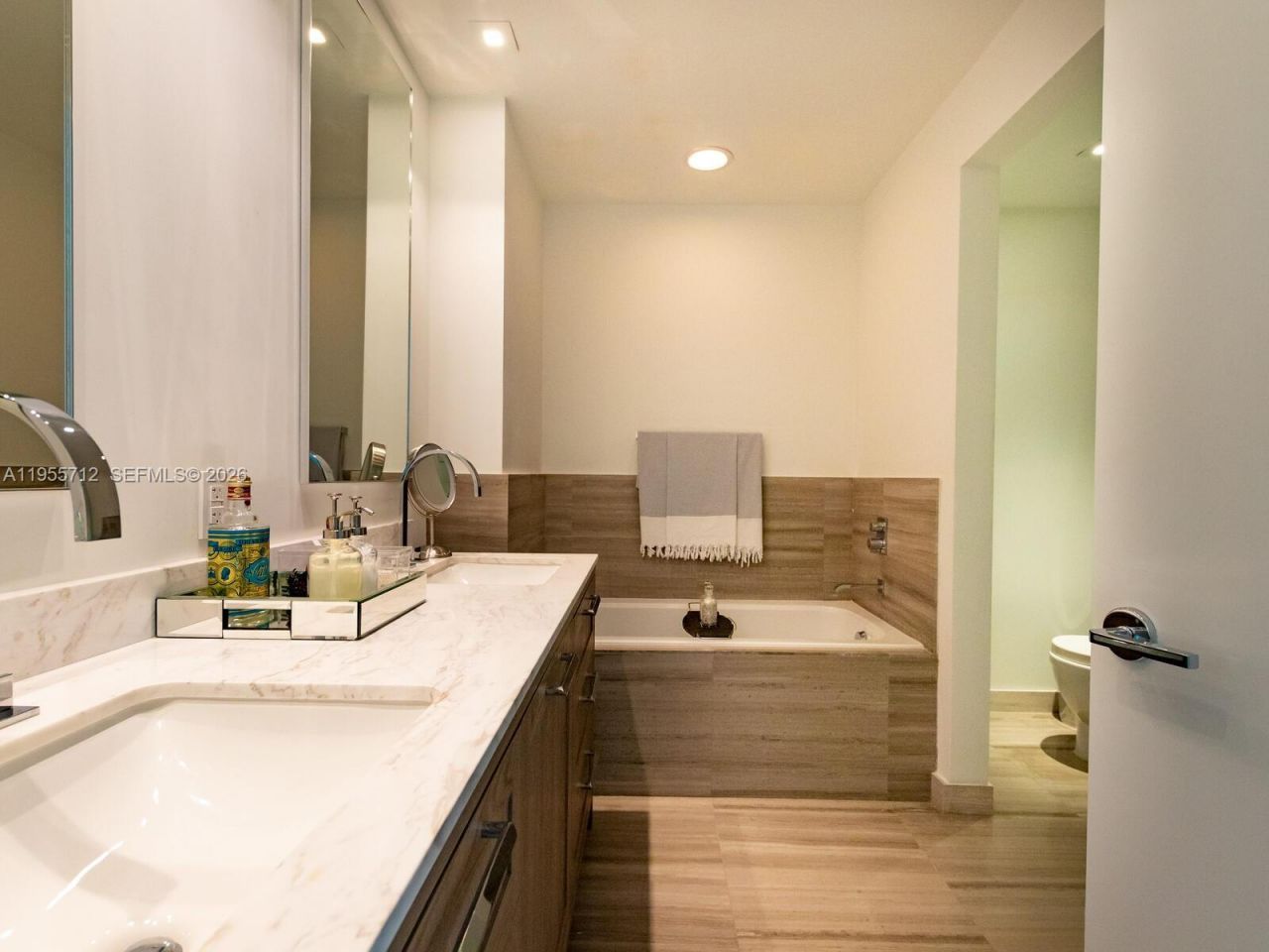 360 Ocean Dr , Unit 606S, Key Biscayne, FL 33149 Photo