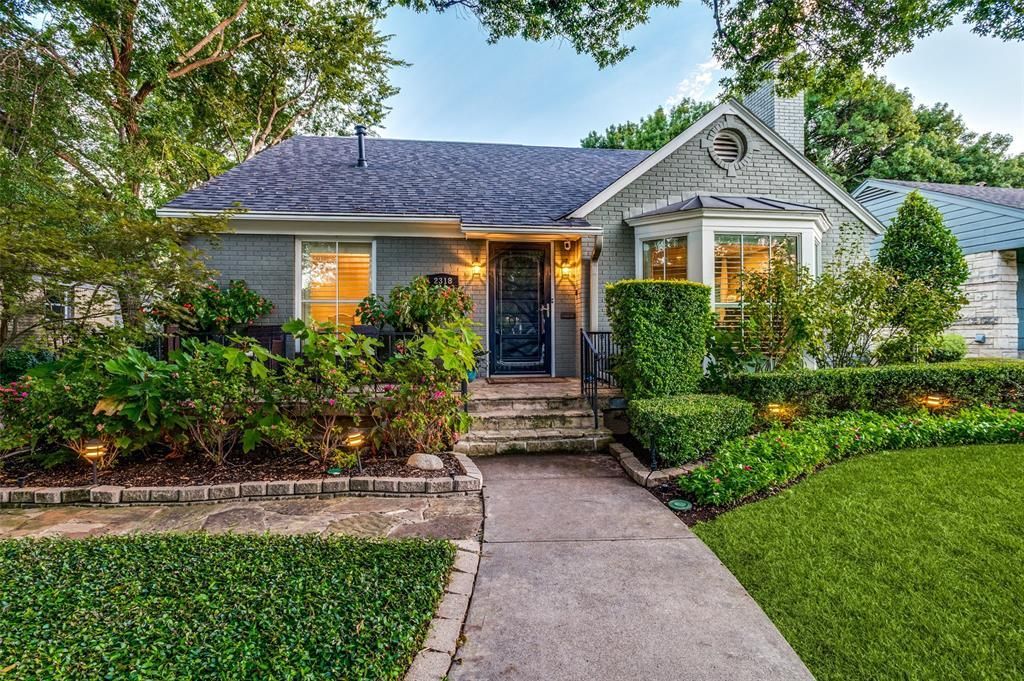 2318 Barberry Drive, Dallas, TX 75211 Main Photo