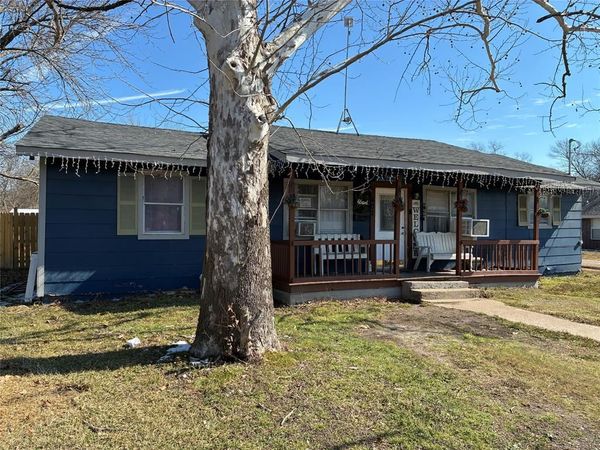 402 N Waco Street, Mart, TX 76664