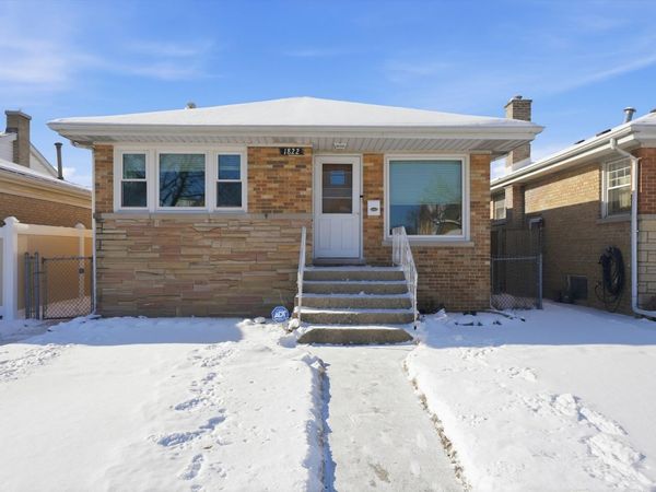 1822 N 18th Avenue, Melrose Park, IL 60160