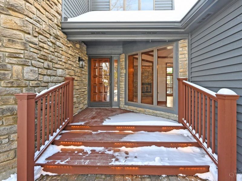 112 Bentwood Court, Blue Ash, OH 45241 Photo 3