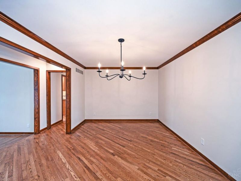 112 Bentwood Court, Blue Ash, OH 45241 Photo 6