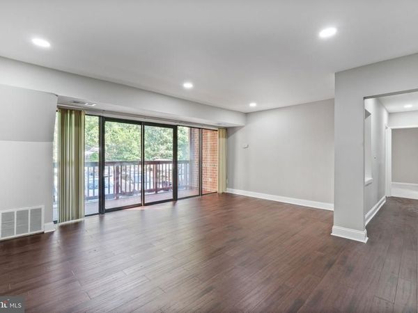 49 SKYHILL ROAD, Unit 201, ALEXANDRIA, VA 22314