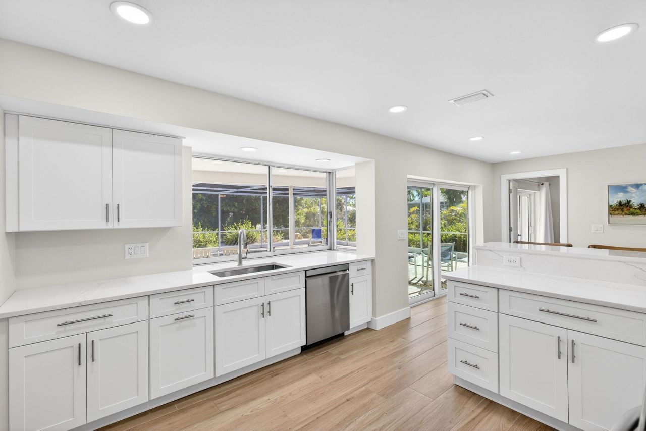 952 Kings Crown Dr, Sanibel, FL 33957 Photo