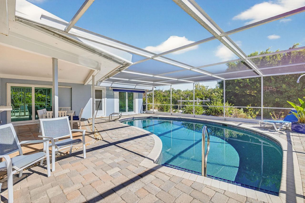 952 Kings Crown Dr, Sanibel, FL 33957 Photo
