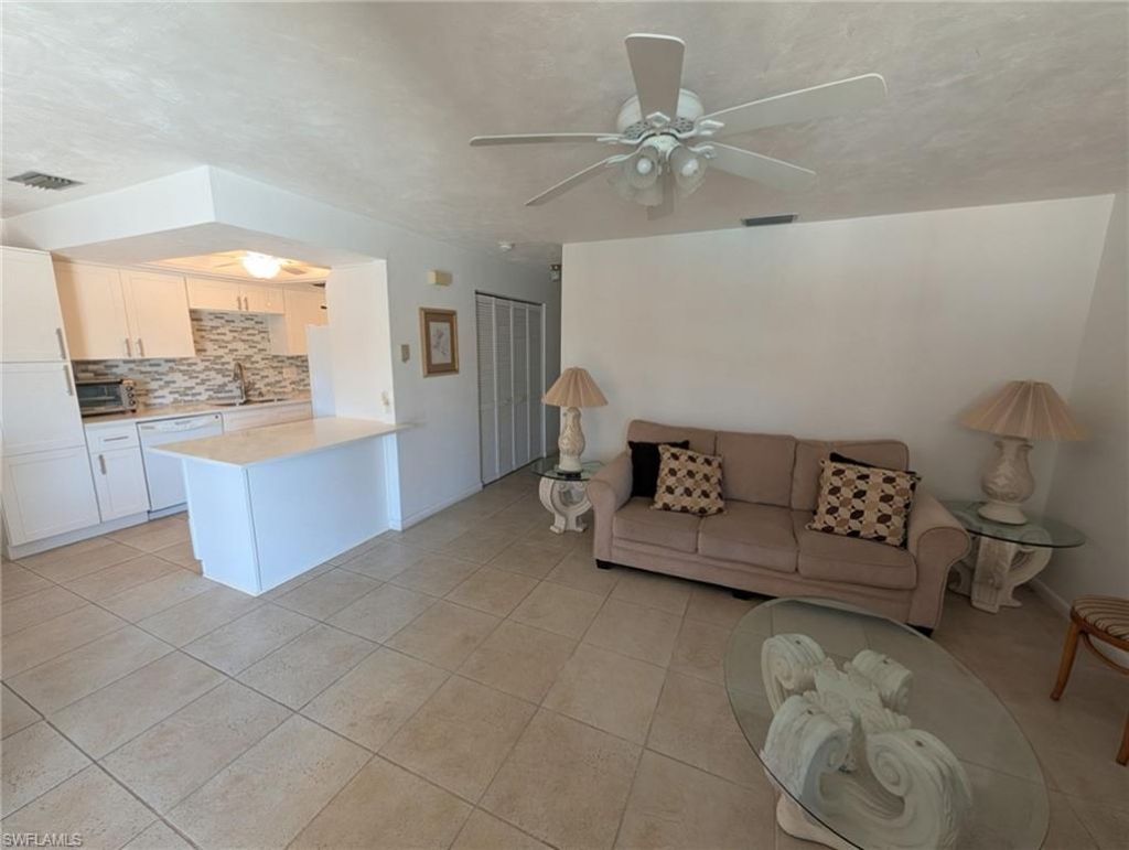 1111 Cape Coral Pkwy W, Unit 106, Cape Coral, FL 33914 Photo