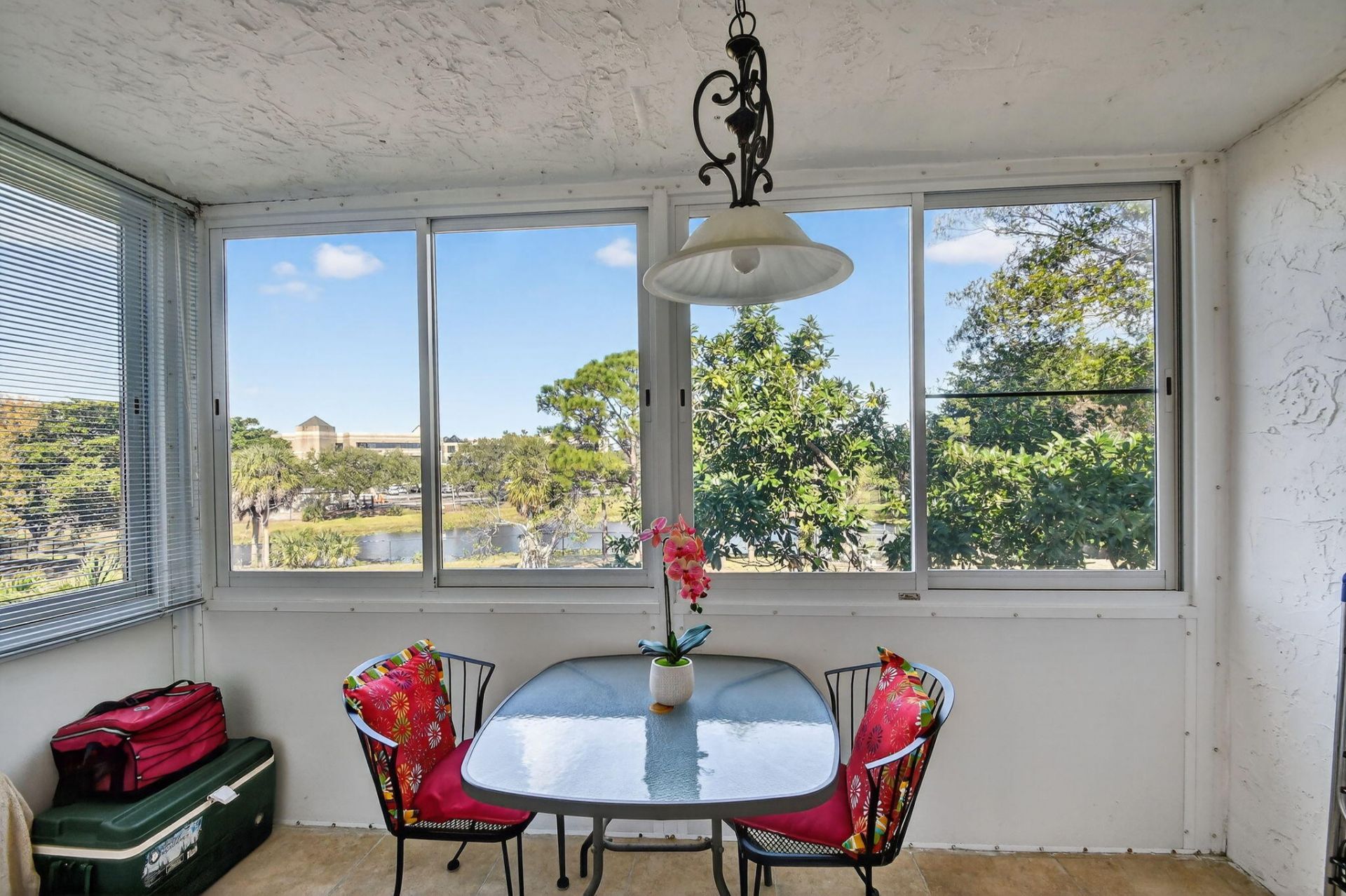 729 Lori Drive, Unit 302, Palm Springs, FL 33461 Photo