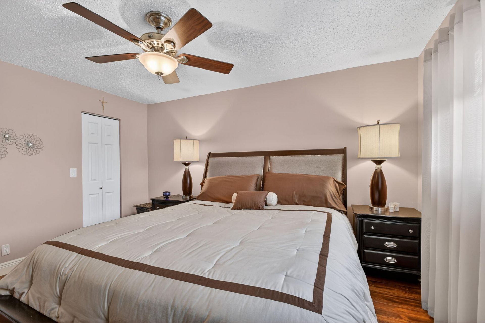 729 Lori Drive, Unit 302, Palm Springs, FL 33461 Photo