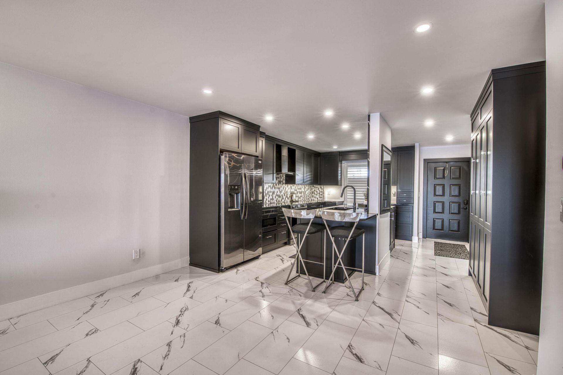 313 Lake Circle, Unit 111, North Palm Beach, FL 33408 Photo